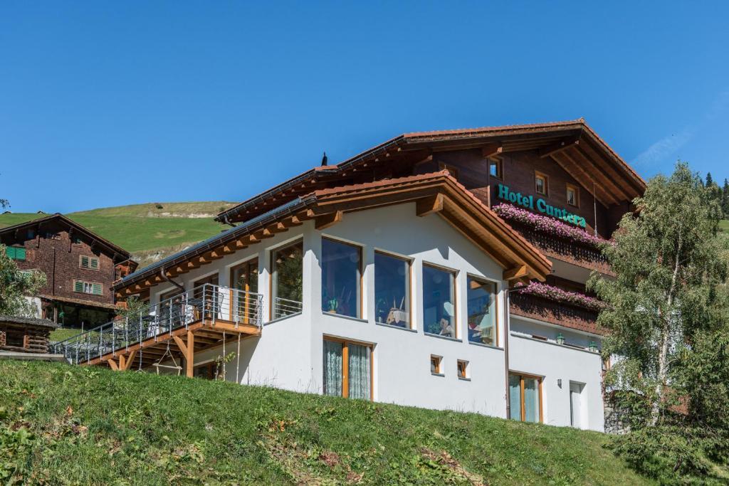 Hotel Cuntera Curaglia エクステリア 写真