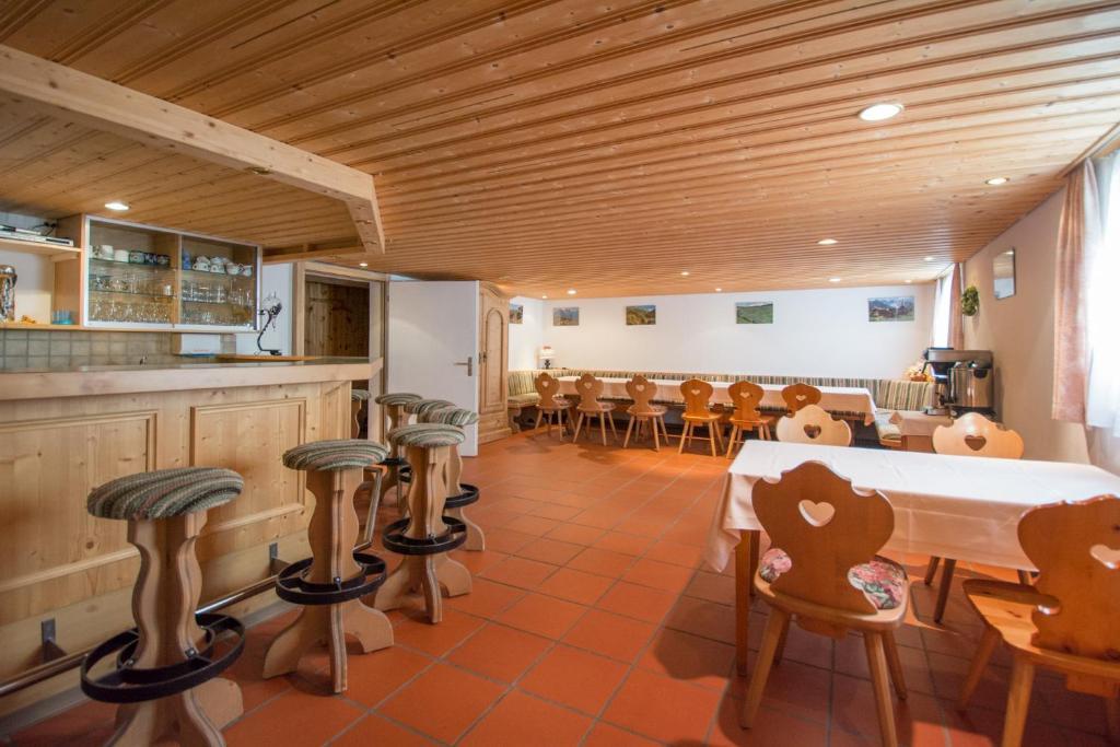 Hotel Cuntera Curaglia エクステリア 写真
