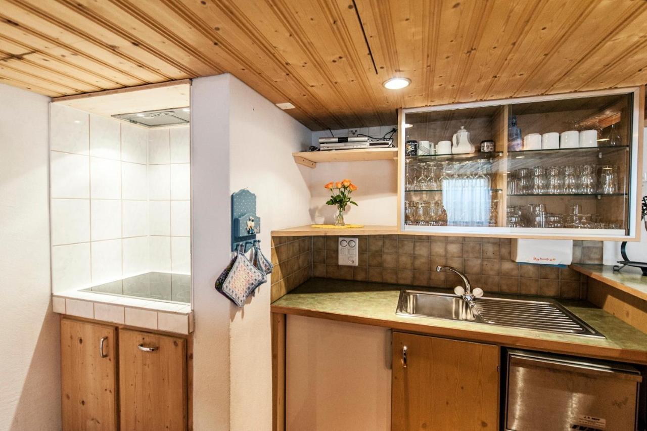 Hotel Cuntera Curaglia エクステリア 写真