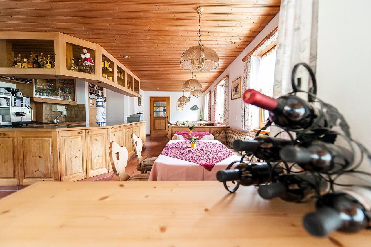 Hotel Cuntera Curaglia エクステリア 写真