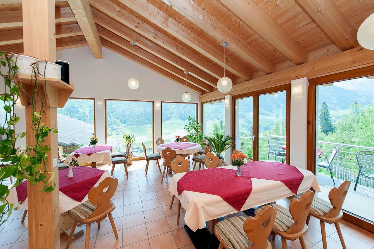 Hotel Cuntera Curaglia エクステリア 写真